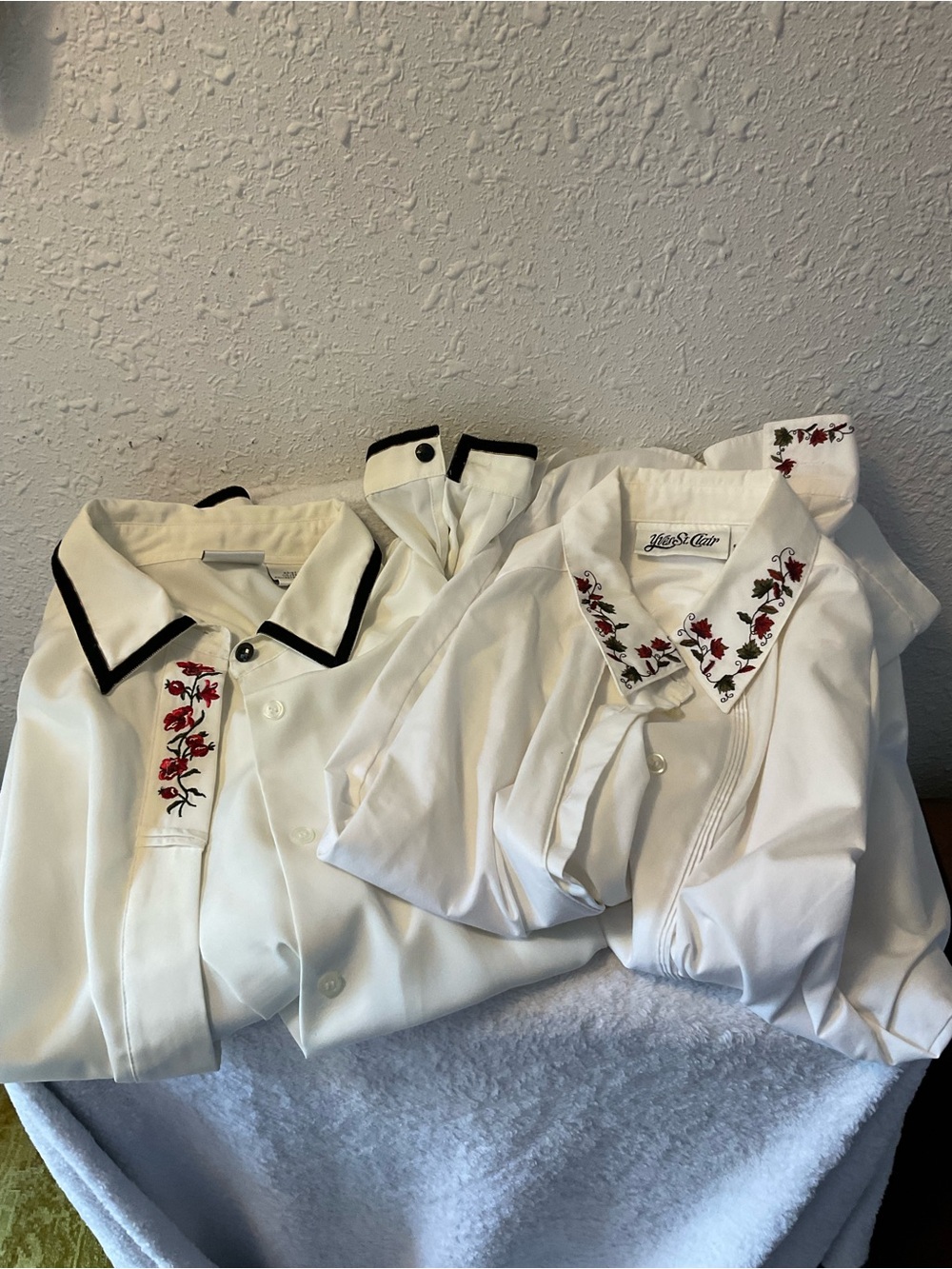 2 Vintage Koret Women's Embroidered  L/S Button Down Dress Shirt Fall Leaves